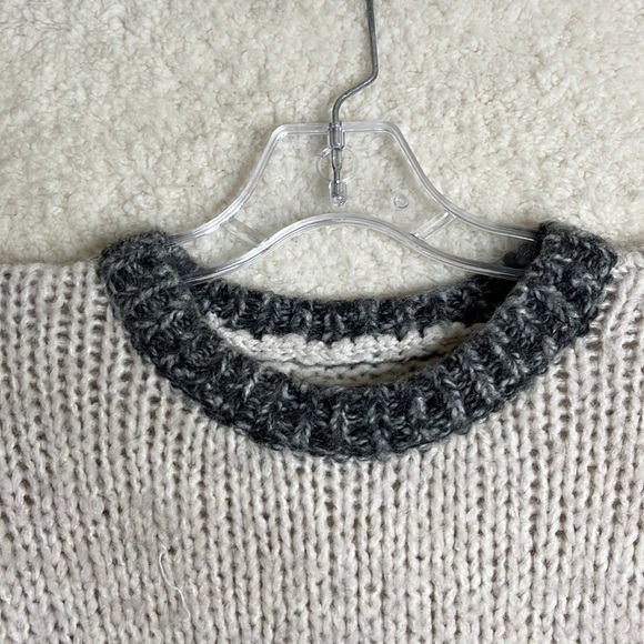 American Eagle Womens Sweater Striped Stretch Knit Jegging Fit XXS XXSMALL - Picture 3 of 9